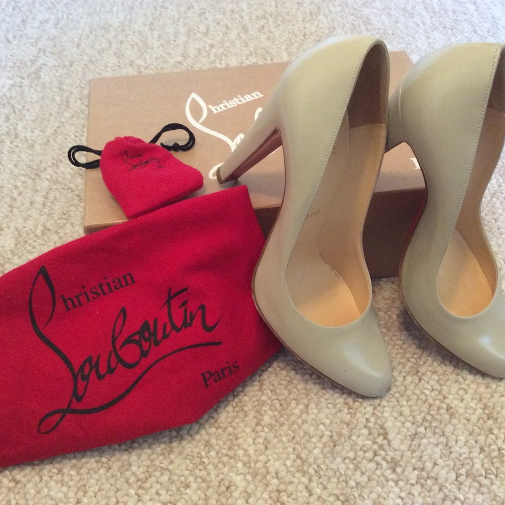 Christian Louboutin Women's Cream Pumps